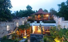 Villa Alcheringa Yogyakarta